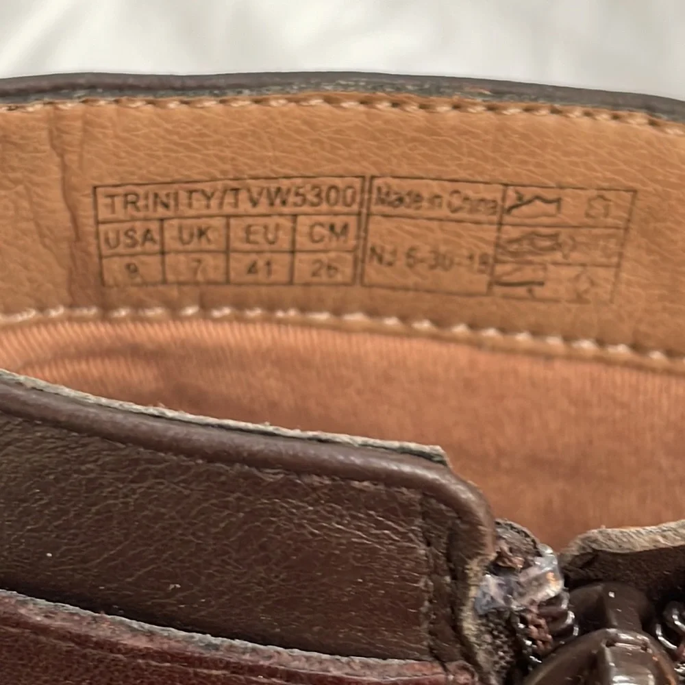 Vionic Booties - Picture 5 of 5